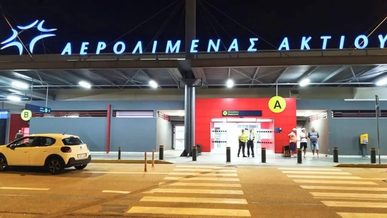 Transavia PVK Terminal – Aktion National Airport