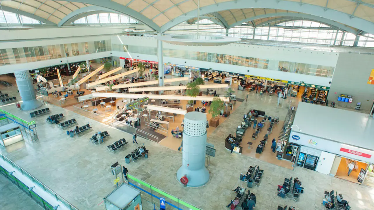 Volotea ALC Terminal – Alicante-Elche Airport