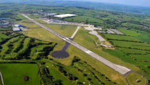 Aer Lingus LBA terminal – Leeds Bradford Airport