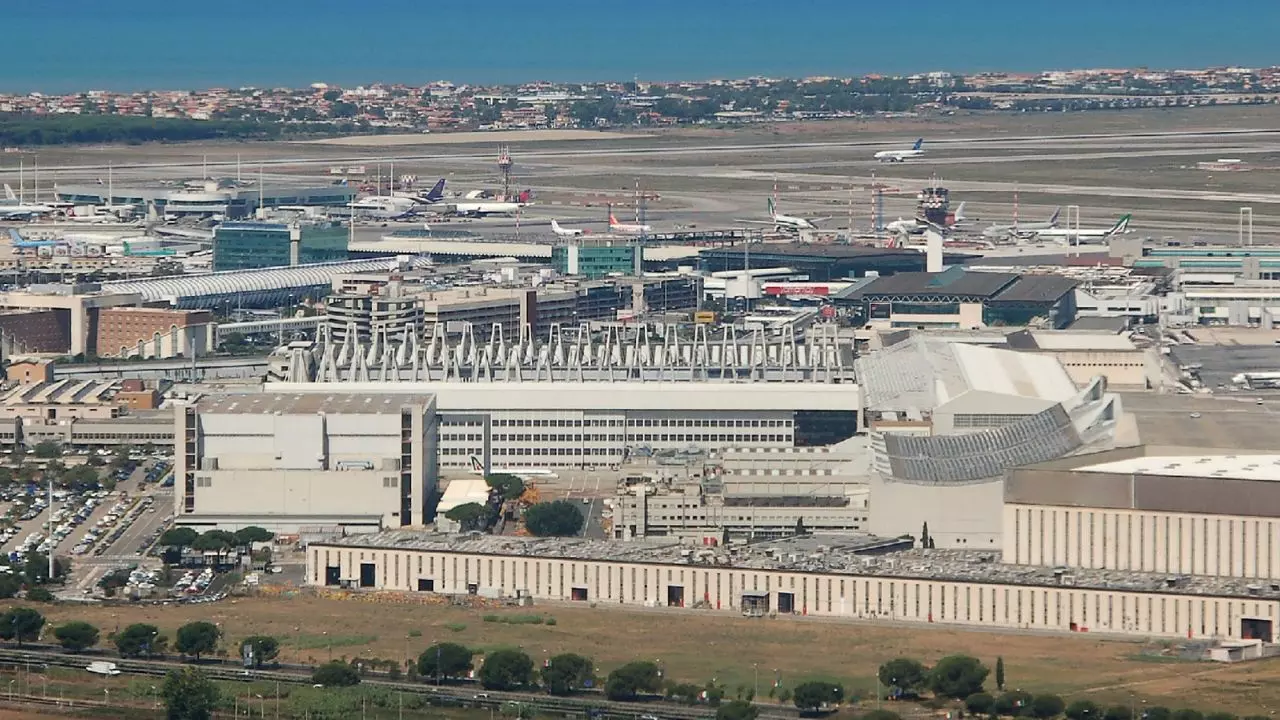 KLM FCO Terminal – Leonardo da Vinci–Fiumicino Airport