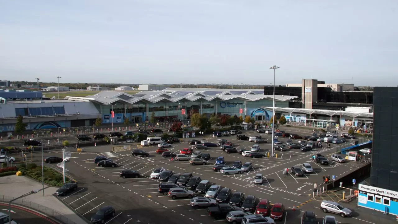 Aer Lingus BHX terminal – Birmingham Airport